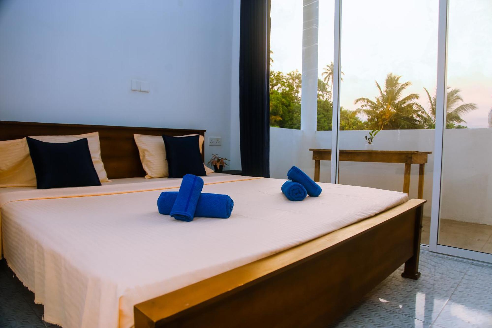 Mirissa Turtle Point Guest Hotel Bagian luar foto